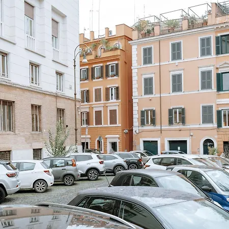 Vascellari Home, Trastevere